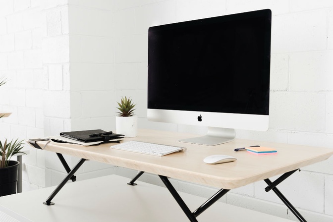 Movi A Designer Stand Up Desk To Improve Your Health Scout Jobs